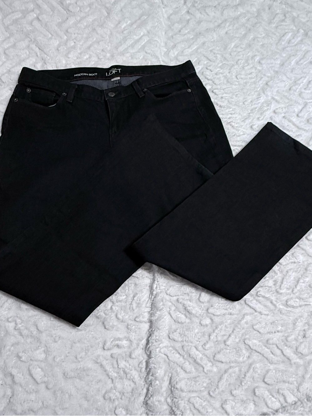 LOFT Dark Wash Denim Women's Boot Cut Jeans - Size 12 - NWOT - Picture 2 of 14